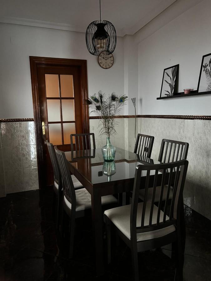 Las Parras House - Casa En Torredelcampo Bagian luar foto