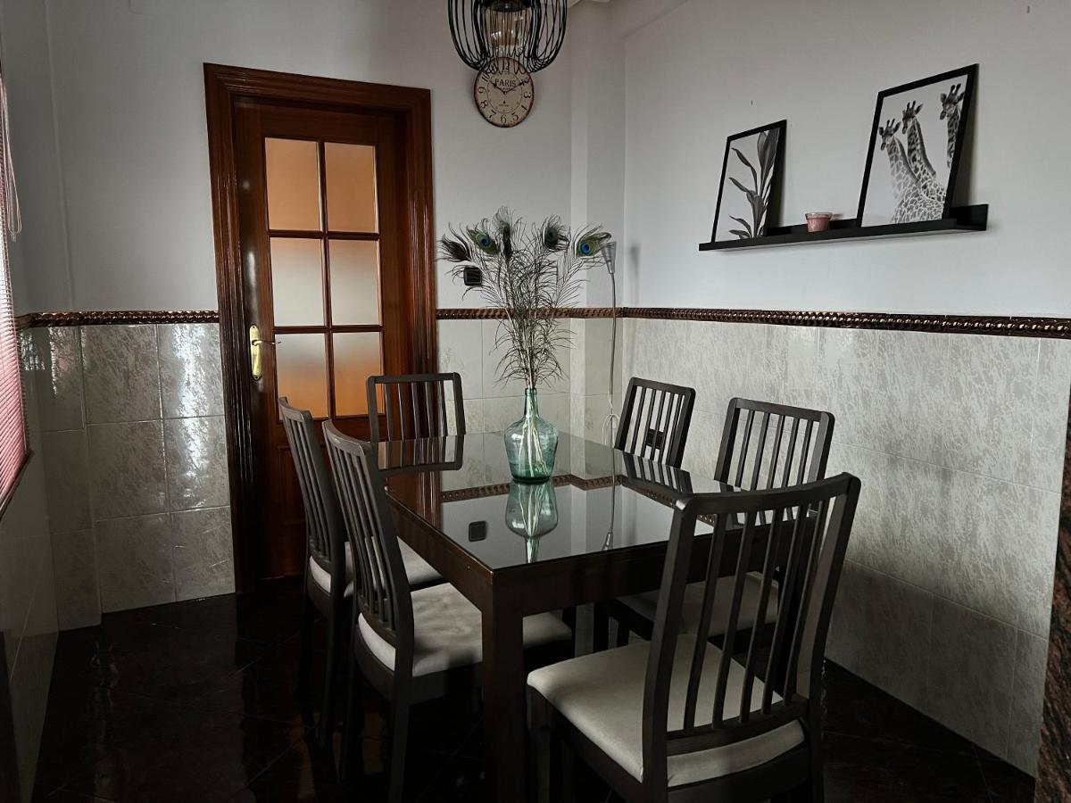 Las Parras House - Casa En Torredelcampo Bagian luar foto
